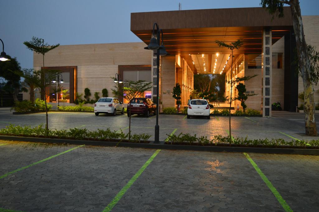 Welcomhotel By Itc Hotels, Kences Palm Beach, Mamallapuram Exterior photo